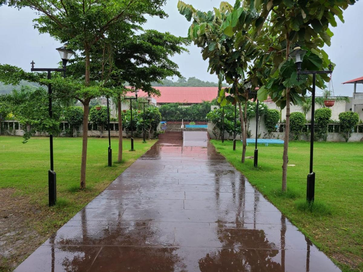 Jaidev Farms And Resort Chhindwara Exterior photo